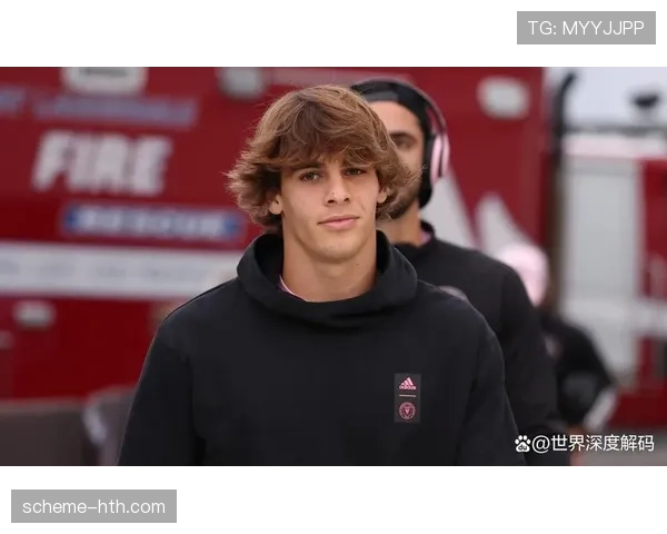 阿贾克斯调整转会策略，聚焦年轻新星以增强球队竞争力